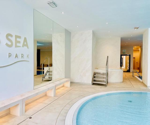 Let'S Sea - 2 Bedroom - Premium Baltic Apartment With Front Sea View Garden And Spa Access Gąski Exterior foto